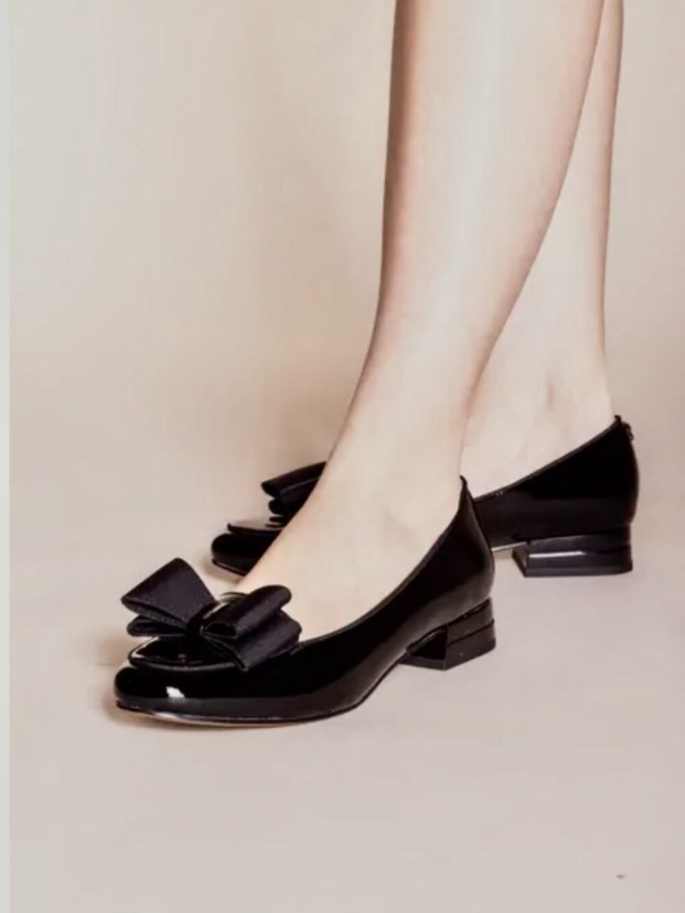 JRENEE KORI PATENT GROSGRAIN PUMP  (8.5)